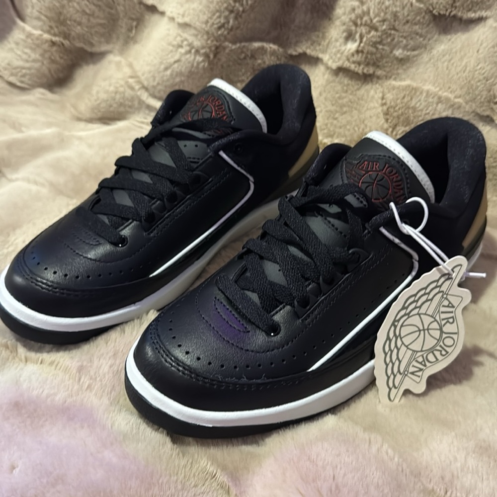 Air Jordan 2 Retro Low Women's DX4401-001 Black/Metallic Gold/Off White SZ 6.5
